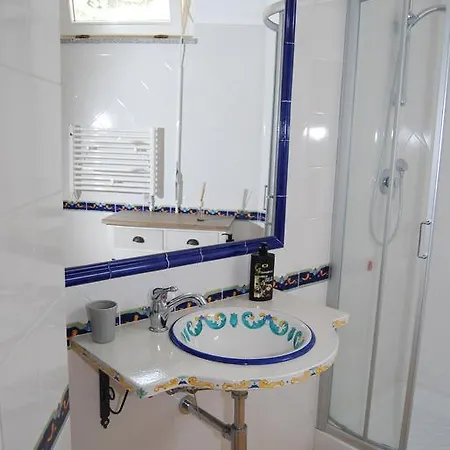 Dimore Affittacamere Apartment Nebida