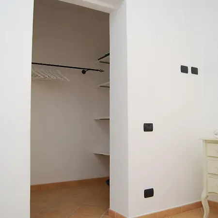 Dimore Affittacamere Apartment Nebida